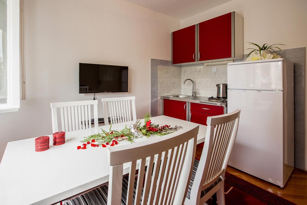 Dante Apartment Split Ruang foto